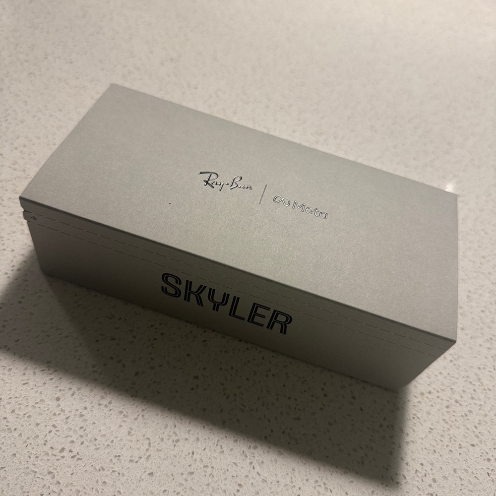 Meta glasses Skyler in unopened box (retail at $396)